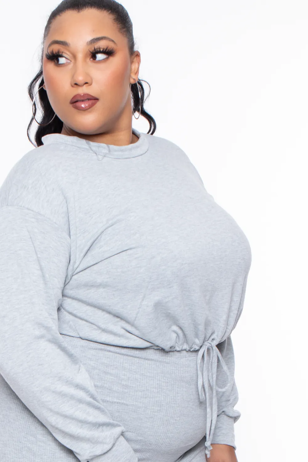 Plus Size Essential Cropped Pullover Sweatshirt - Heather Grey